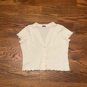 Brandy Melville Cropped Buttoned White Short Sleeve with Lettuce Trim